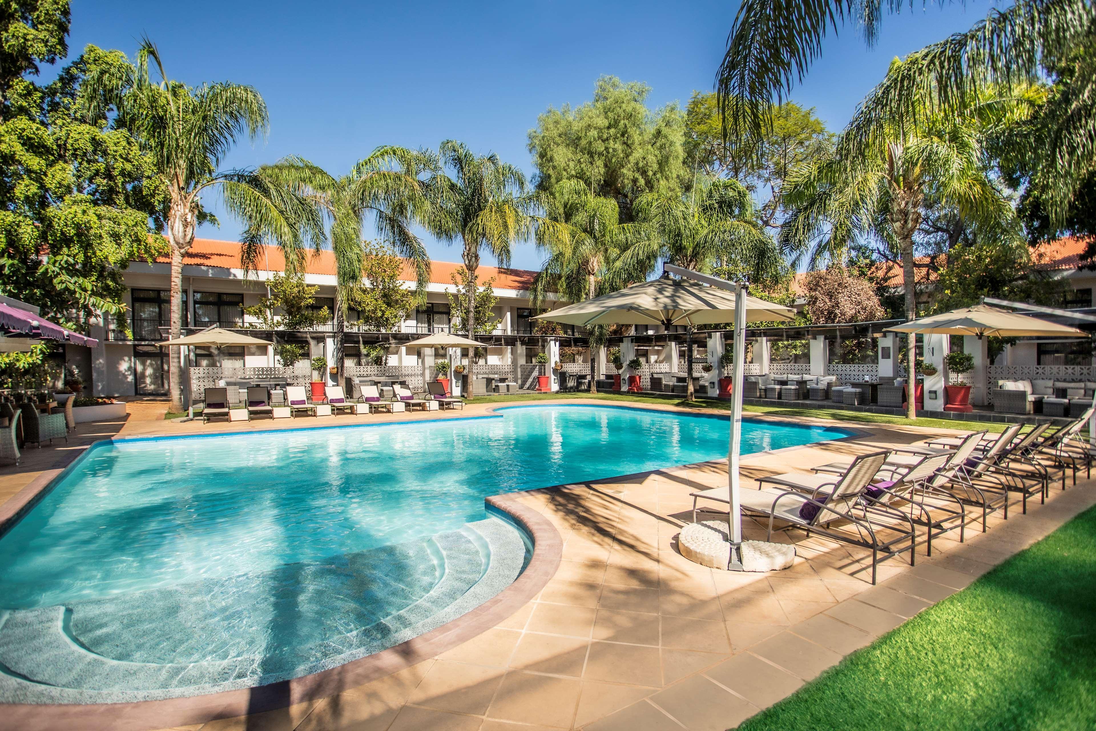 Avani Gaborone Resort & Casino Exterior foto